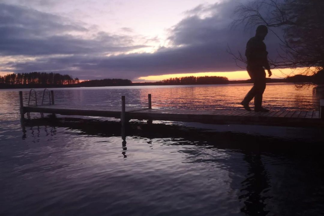 Suorapääty 10 m pylväslaituri asennukset Mikkeliin ja Lappeenrantaan