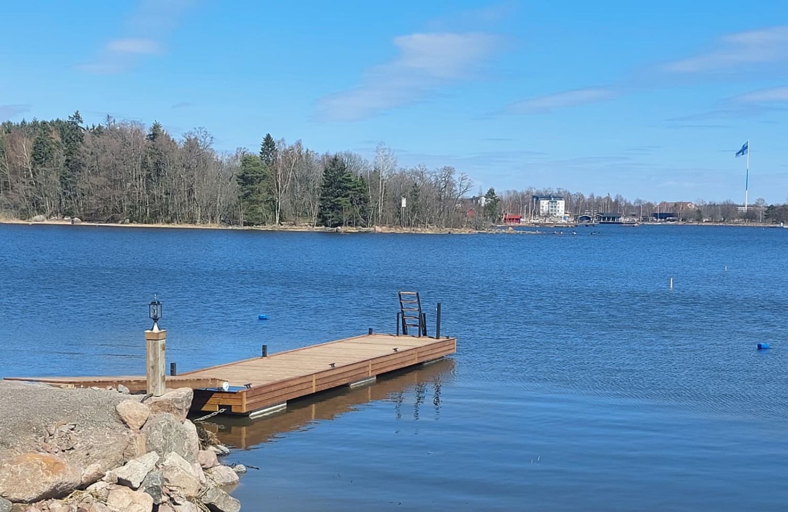 Savorak-betoniponttonilaituri-2.4-x-10-m